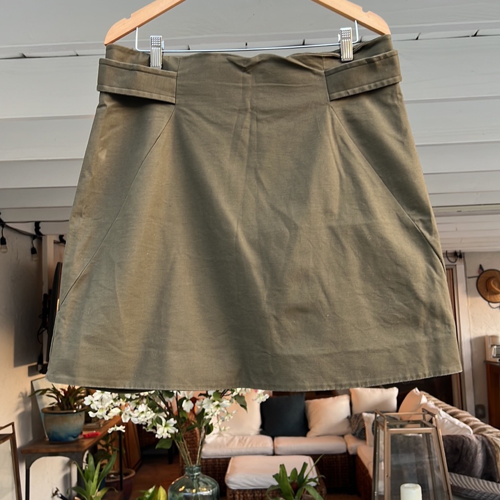 Michael Kors military style army green skirt - Picture 2 of 5
